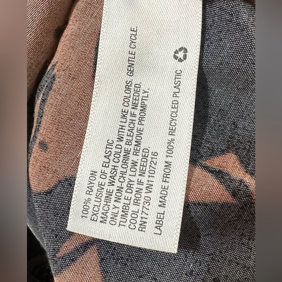 A New Day Black and Brown Abstract Long Sleeve Dress - Picture 13 of 13